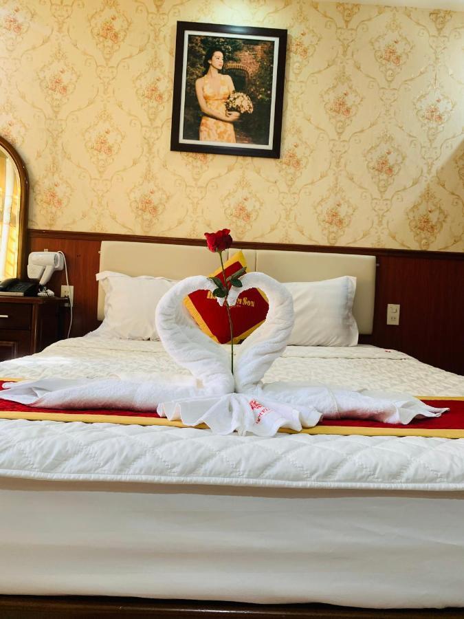 HOTEL NAM SƠn Dong Khe Eksteriør bilde